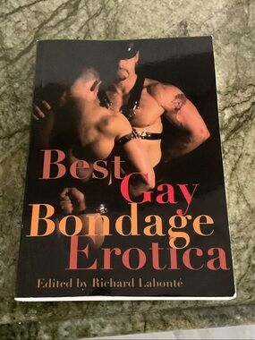 Paperback book
BEST GAY BONDAGE EROTICA